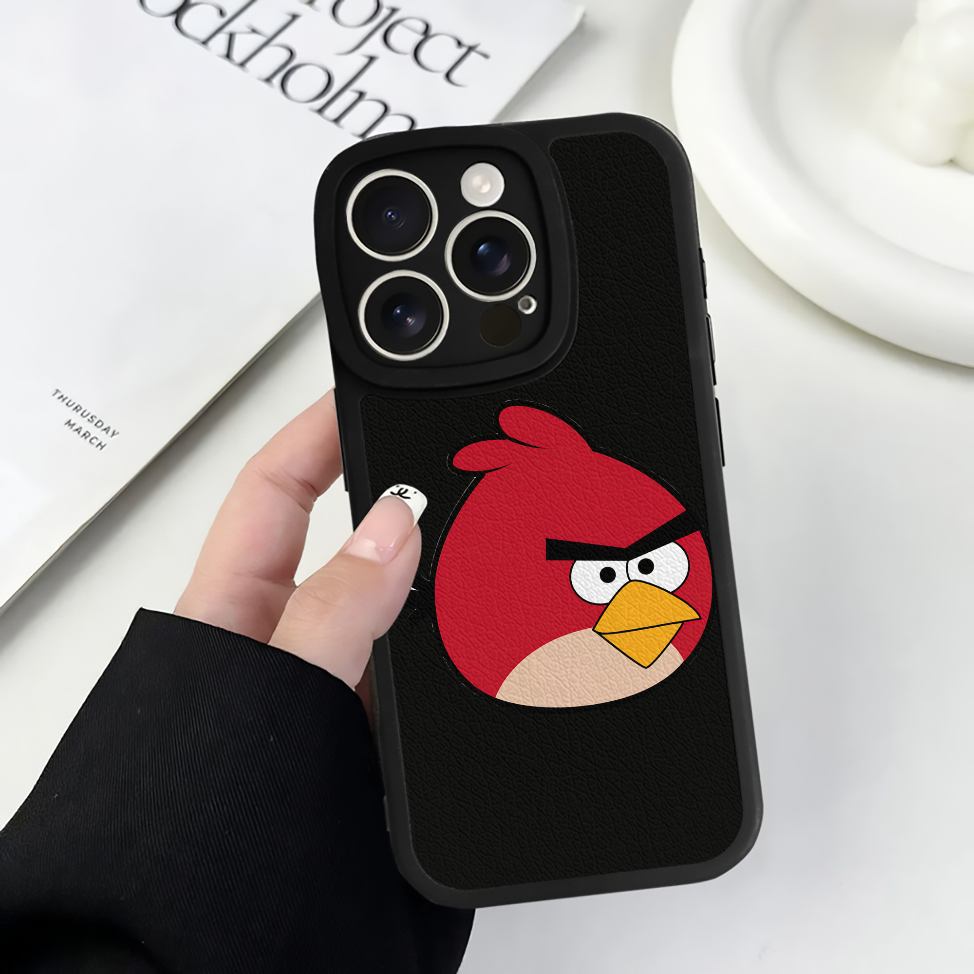 （画像用） Angry Birds アングリーバード 【iPhone 16シリーズ対応】シリコンスマホケース（レザー調） 材質：シリコン